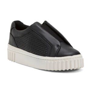 CLARKS Leather Mayhill Bay Comfort Sneakers